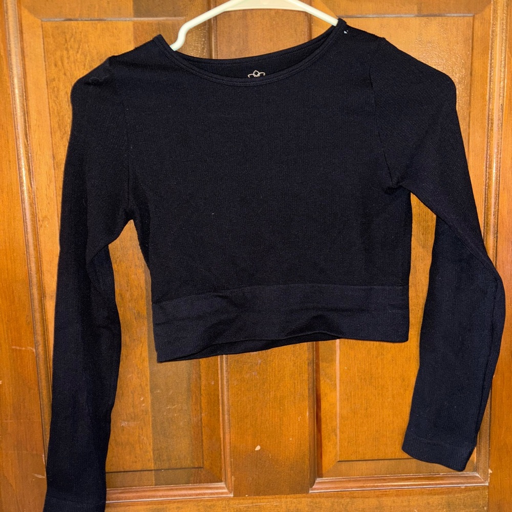 Black tight fitting crop